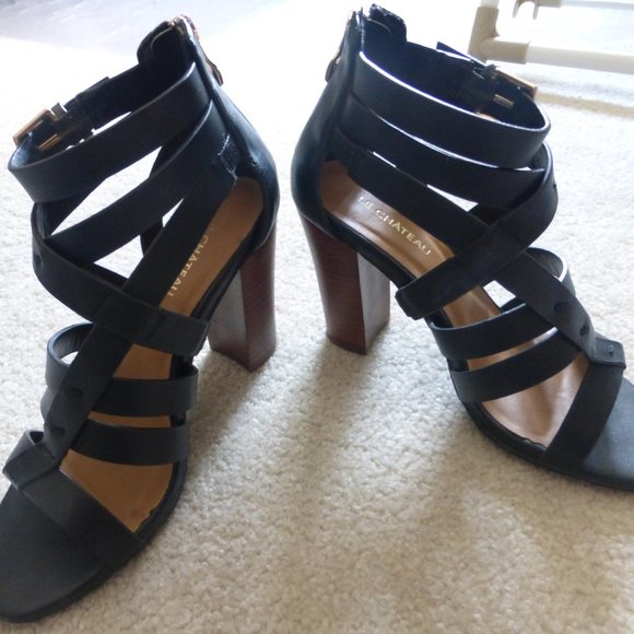 LE CHATEAU black and brown strappy chunky heel sandals with buckle closure - Picture 4 of 11